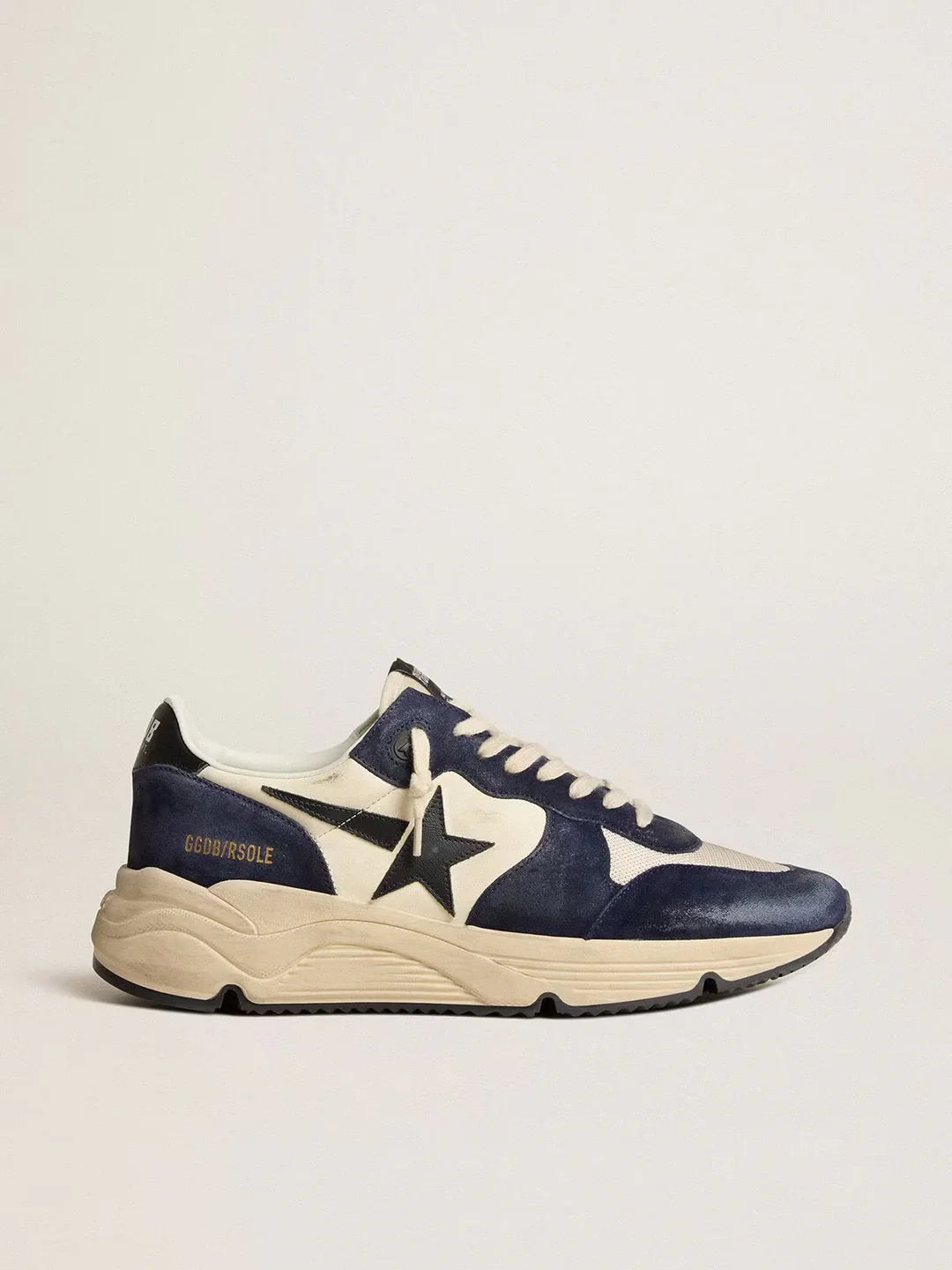 Running Sole pour homme en cuir nappa noir et beige avec étoile et contrefort noirs