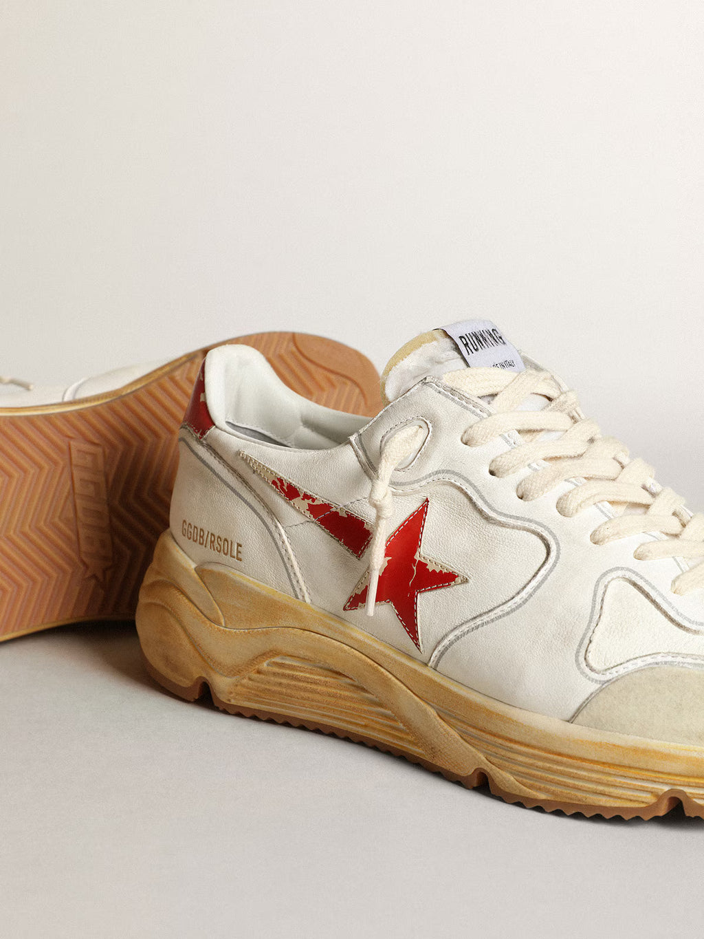 Running Sole homme avec étoile et contrefort en cuir à imprimé rouge
