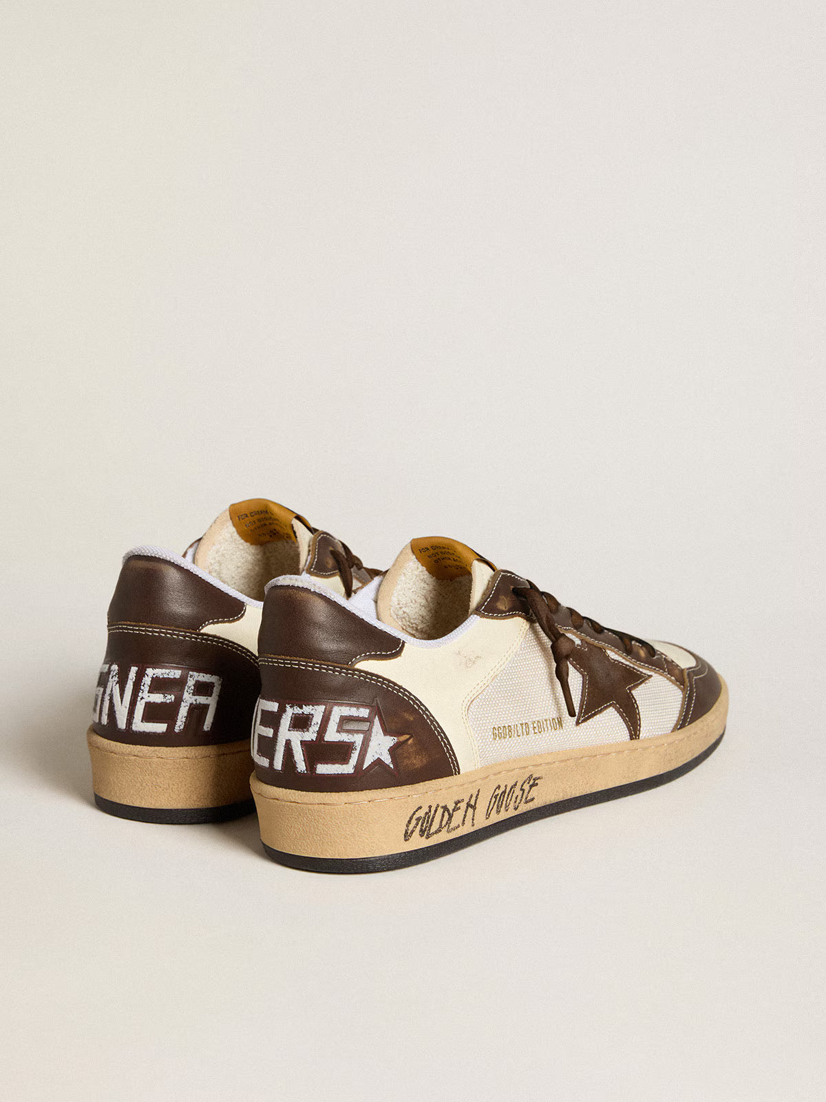 Ball Star en cuir nappa et en résille avec étoile en daim et empiècements en cuir marron